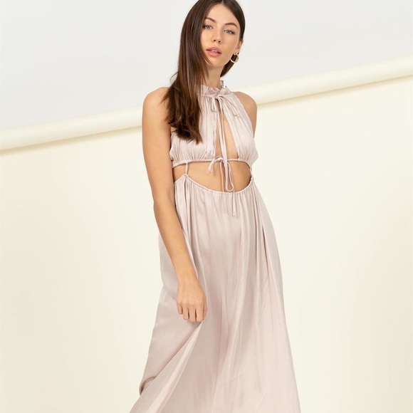 Bohemian NWT Cream Satin Sleeveless Crop Maxi Dress Size Medium - Picture 2 of 10